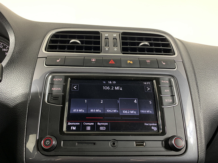 VOLKSWAGEN Polo 1.6, 2019 года, Автоматическая, ЧЕРНЫЙ