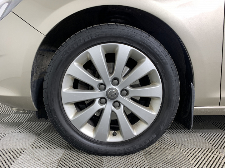 OPEL Astra 1.6, 2011 года, Автоматическая, БЕЖЕВЫЙ