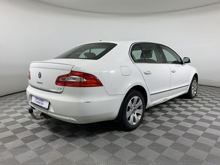 SKODA Superb 1.8, 2013 года, Робот, БЕЛЫЙ
