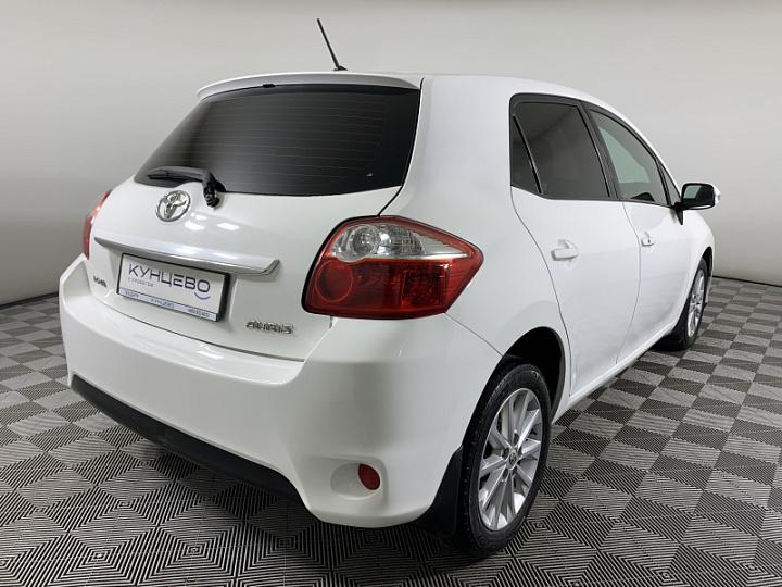 TOYOTA Auris 1.6, 2010 года, Автоматическая, БЕЛЫЙ