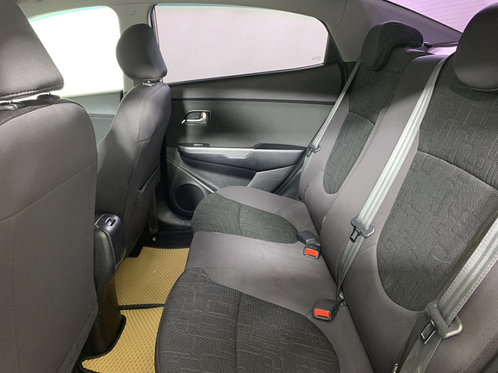 KIA Rio 1.6, 2015 года, Автоматическая, БЕЖЕВЫЙ