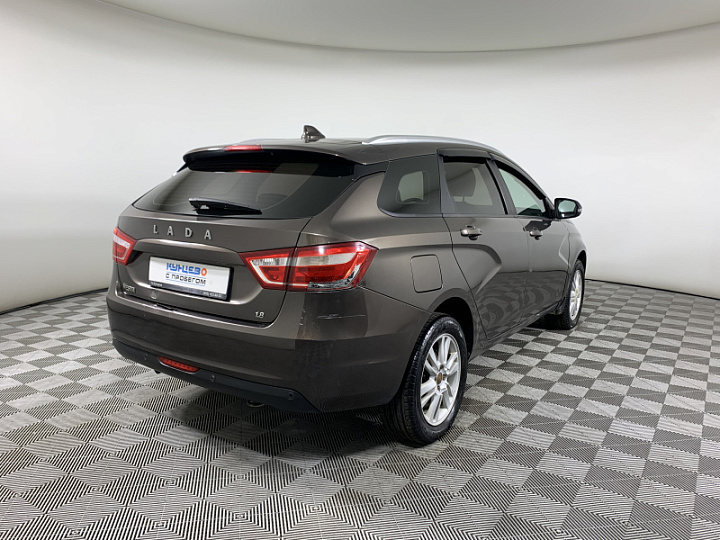 Lada Vesta 1.8, 2018 года, Механика, КОРИЧНЕВЫЙ