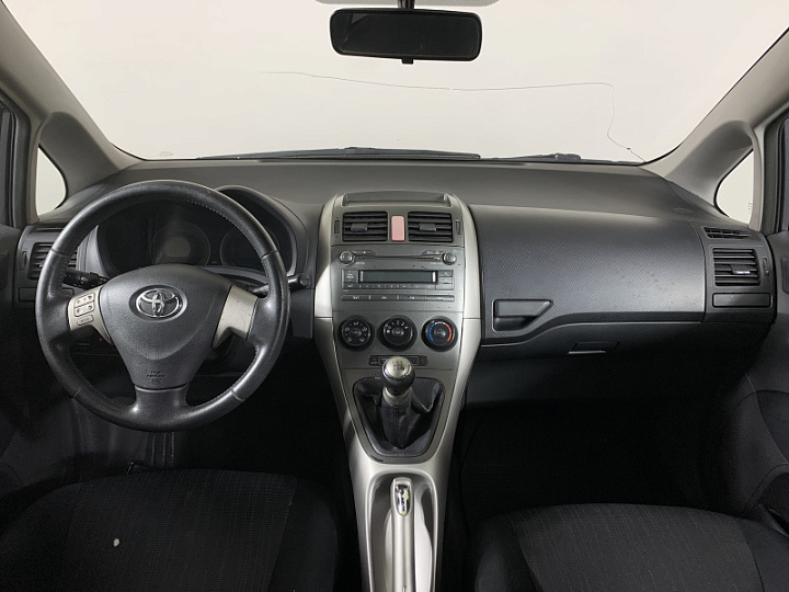 Toyota Auris 1.4, 2007 года, Механика, Серый