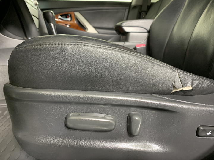 TOYOTA Camry 2.4, 2008 года, Автоматическая, Серебристый