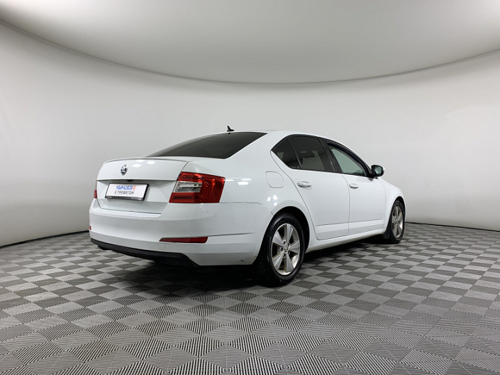 SKODA Octavia 1.8, 2015 года, Робот, БЕЛЫЙ
