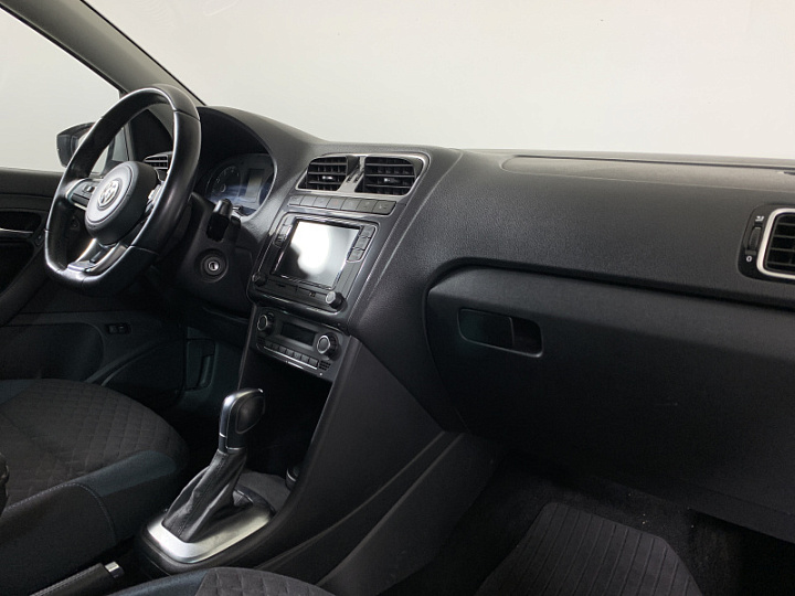 VOLKSWAGEN Polo 1.6, 2019 года, Автоматическая, СЕРЫЙ