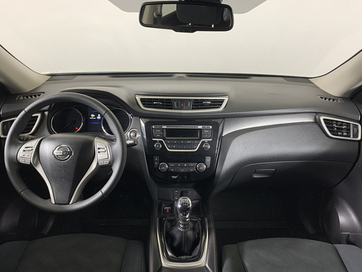 NISSAN X-Trail 1.6, 2017 года, Механика, БЕЛЫЙ