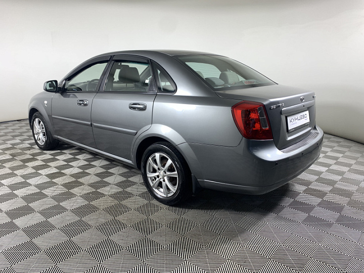 Daewoo Gentra 1.5, 2015 года, Механика, Темно-серый