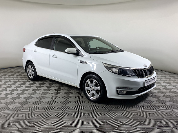 KIA Rio 1.6, 2016 года, Механика, Белый