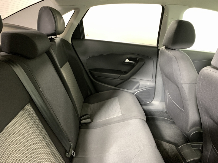 VOLKSWAGEN Polo 1.6, 2014 года, Автоматическая, СЕРЫЙ