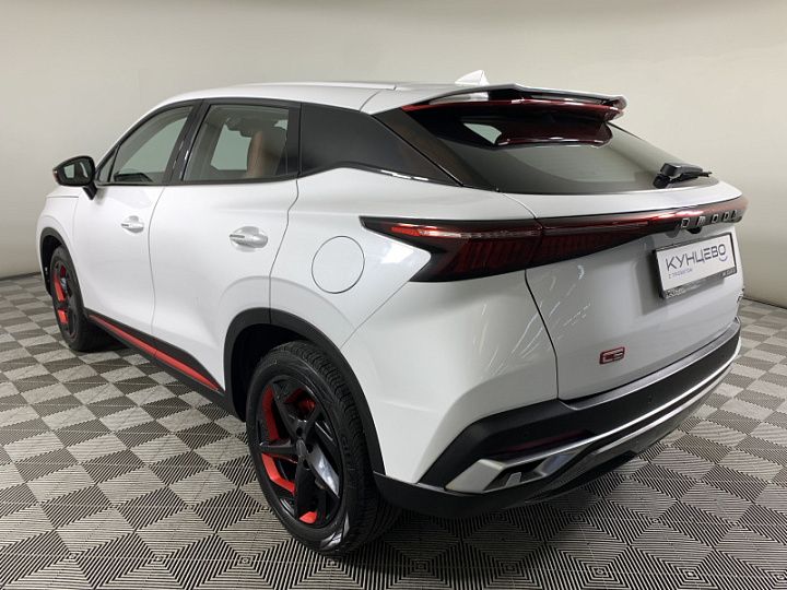 Omoda C5 1.5, 2022 года, Вариатор, Белый