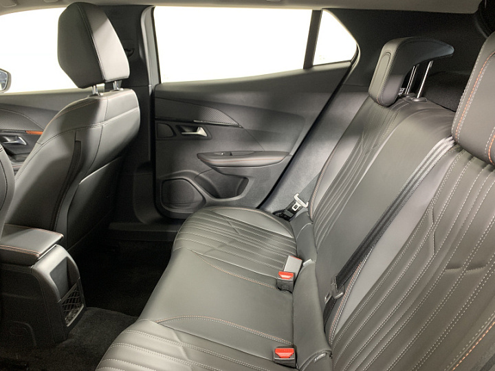 PEUGEOT 2008 1.2, 2023 года, Автоматическая, БЕЛЫЙ