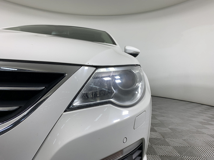 VOLKSWAGEN Passat CC 1.8, 2010 года, Робот, БЕЛЫЙ