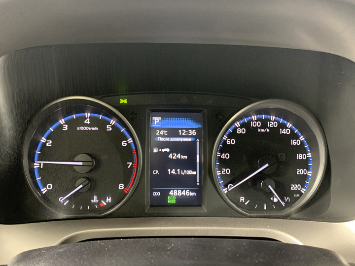 TOYOTA RAV4 2, 2015 года, Вариатор, Серебристый