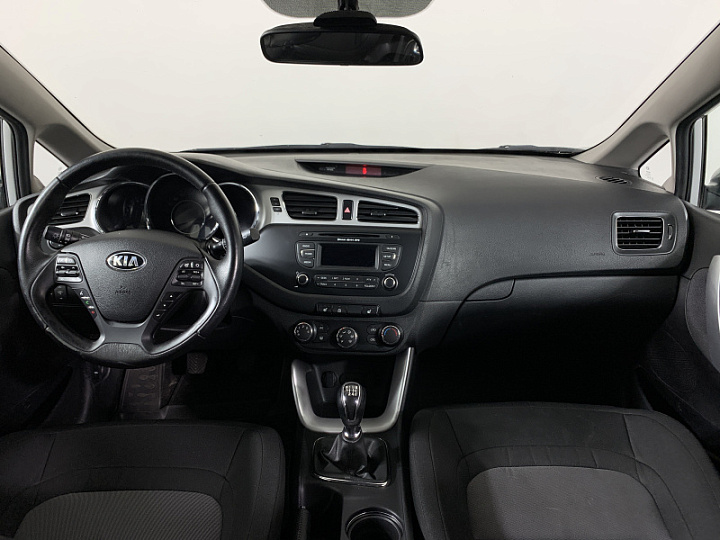 KIA Ceed 1.6, 2013 года, Механика, БЕЛЫЙ