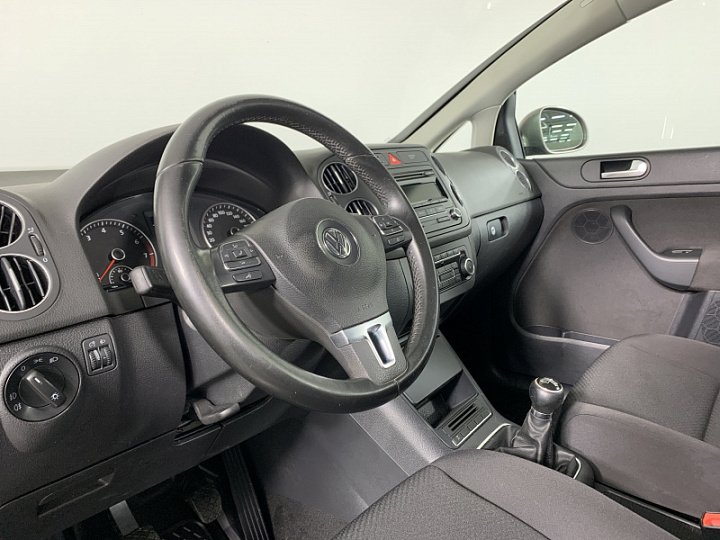 VOLKSWAGEN Golf Plus 1.6, 2011 года, Механика, Серо-коричневый