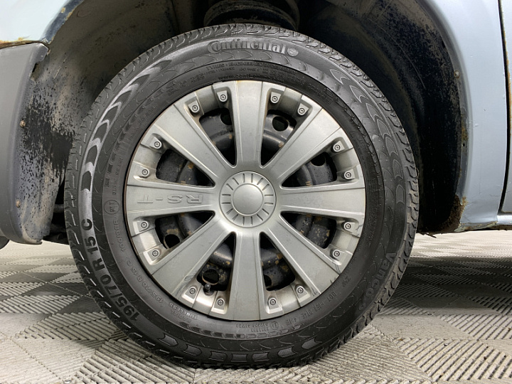 DODGE Caravan 2.4, 2004 года, Автоматическая, Серо-голубой