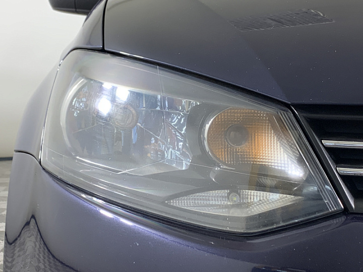 VOLKSWAGEN Polo 1.6, 2014 года, Автоматическая, ТЕМНО-СИНИЙ