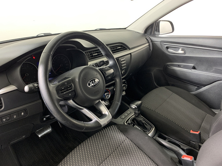 KIA Rio 1.4, 2017 года, Автоматическая, ЧЕРНЫЙ