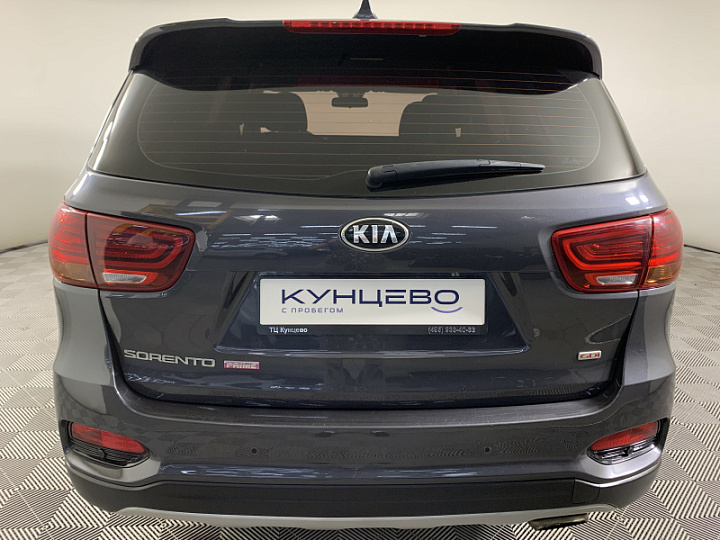 KIA Sorento 2.4, 2018 года, Автоматическая, СЕРЫЙ