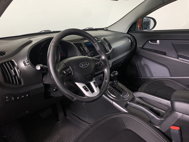 KIA Sportage 2, 2011 года, Автоматическая, оранжевый