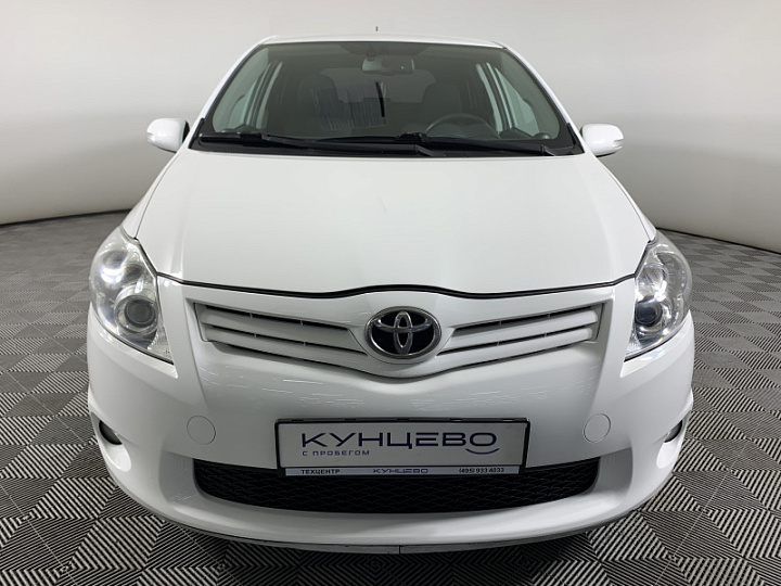 TOYOTA Auris 1.6, 2010 года, Автоматическая, БЕЛЫЙ