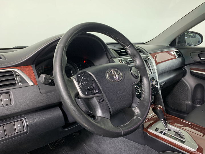 TOYOTA Camry 2.5, 2014 года, Автоматическая, Черный металлик
