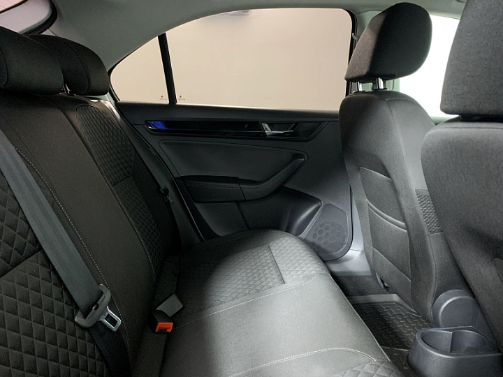 SKODA Rapid 1.4, 2018 года, Робот, БЕЛЫЙ