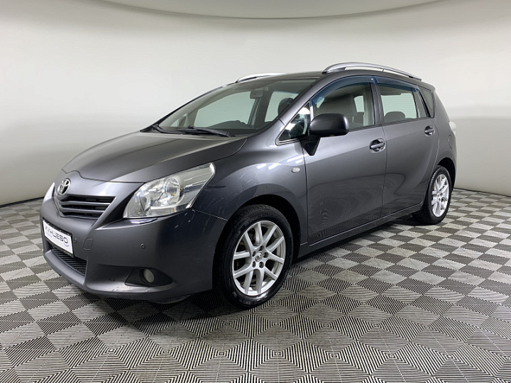 Toyota Verso 1.8, 2012 года, Вариатор, Серый