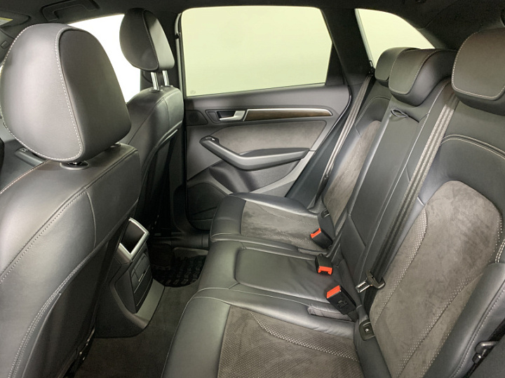 AUDI Q5 2, 2016 года, Автоматическая, Серебристый