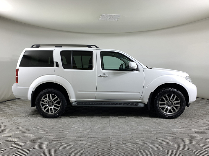 NISSAN Pathfinder 2.5, 2011 года, Автоматическая, БЕЛЫЙ