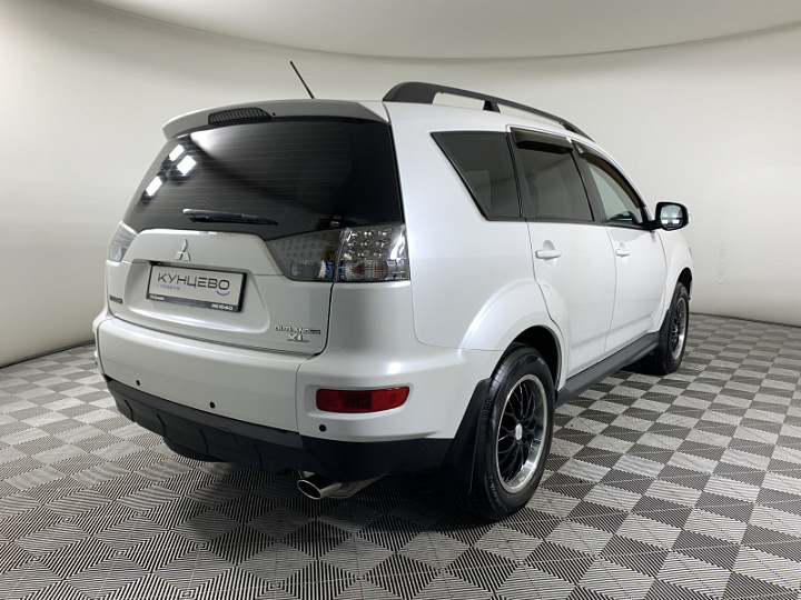 MITSUBISHI Outlander 2, 2011 года, Вариатор, БЕЛЫЙ