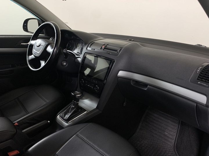 Skoda Octavia 1.4, 2012 года, Робот, Черный