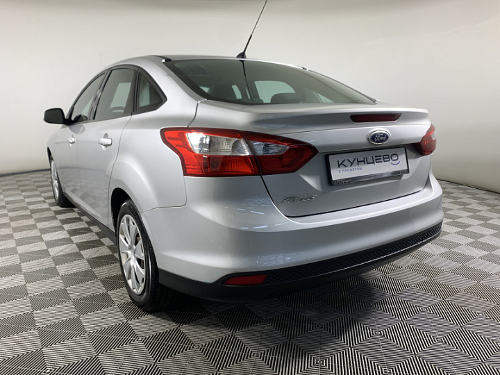 FORD Focus 1.6, 2012 года, Механика, Серебристый