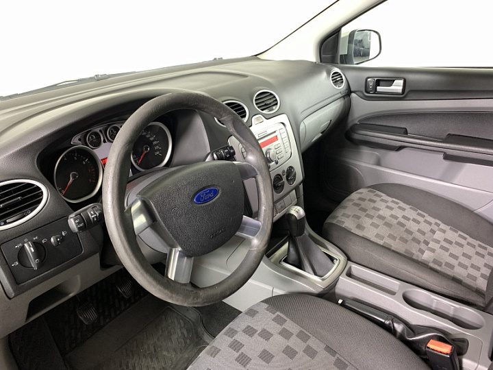 FORD Focus 1.6, 2009 года, Механика, Серебристый