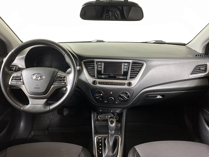 Hyundai Solaris 1.6, 2018 года, Автоматическая, Оранжевый