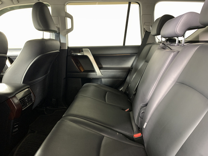 TOYOTA Land Cruiser Prado 2.8, 2017 года, Автоматическая, ЧЕРНЫЙ