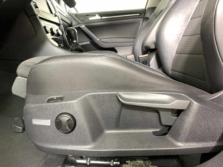 VOLKSWAGEN Golf 1.4, 2013 года, Робот, БЕЛЫЙ