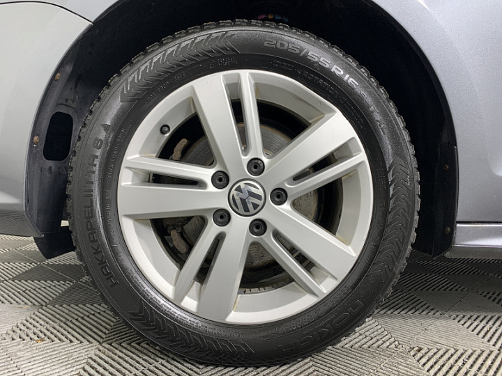 VOLKSWAGEN Jetta 1.6, 2015 года, Автоматическая, ТЕМНО-СЕРЫЙ
