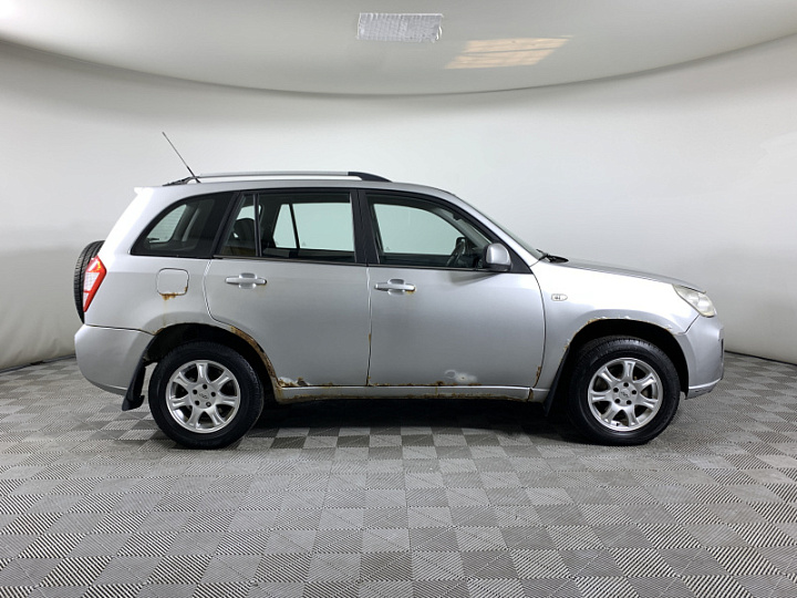 CHERY Tiggo (T11) 1.6, 2013 года, Механика, Серебристый