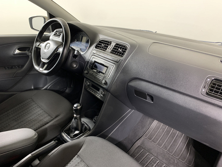 VOLKSWAGEN Polo 1.6, 2017 года, Механика, БЕЖЕВЫЙ