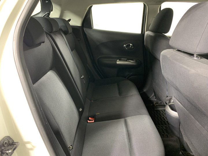 NISSAN Juke 1.6, 2012 года, Вариатор, БЕЛЫЙ