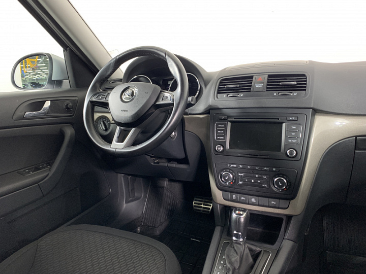 SKODA Yeti 1.8, 2014 года, Робот, Серебристый