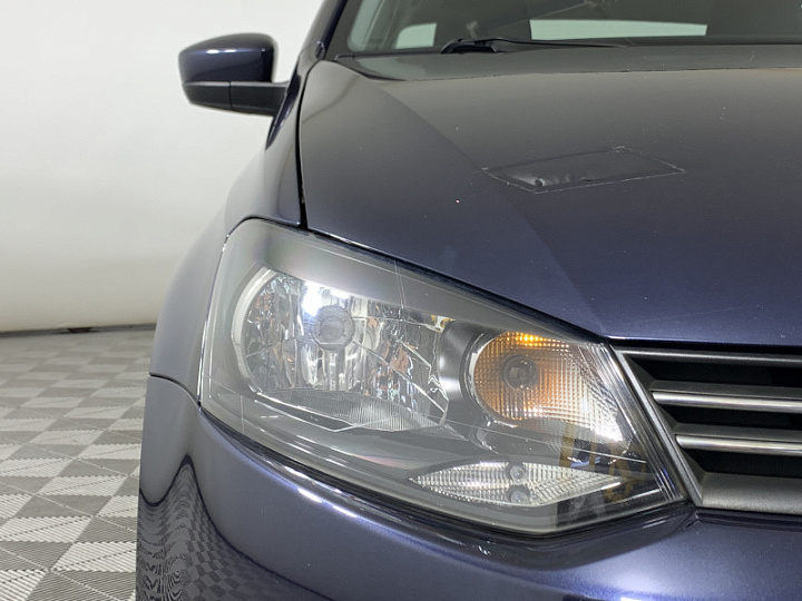 VOLKSWAGEN Polo 1.6, 2013 года, Автоматическая, ТЕМНО-СИНИЙ
