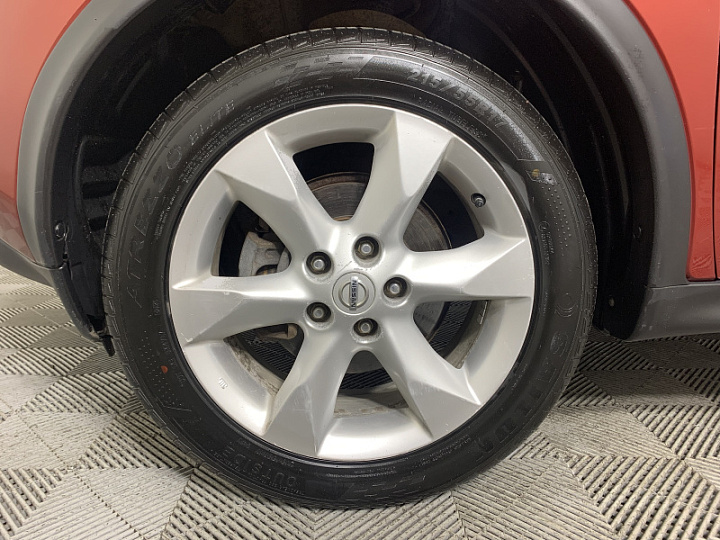 Nissan Juke 1.6, 2012 года, Вариатор, Не определен