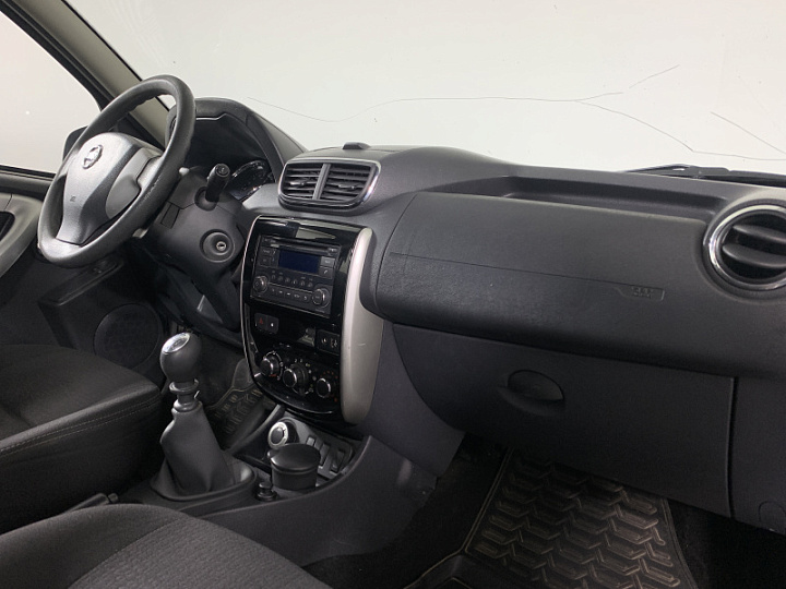 NISSAN Terrano 2, 2016 года, Механика, СЕРЫЙ