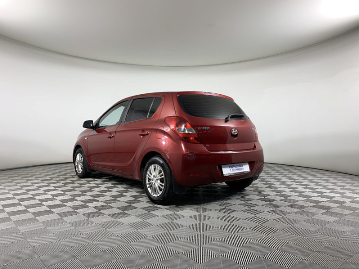 HYUNDAI i20 1.4, 2010 года, Механика, Вишневый