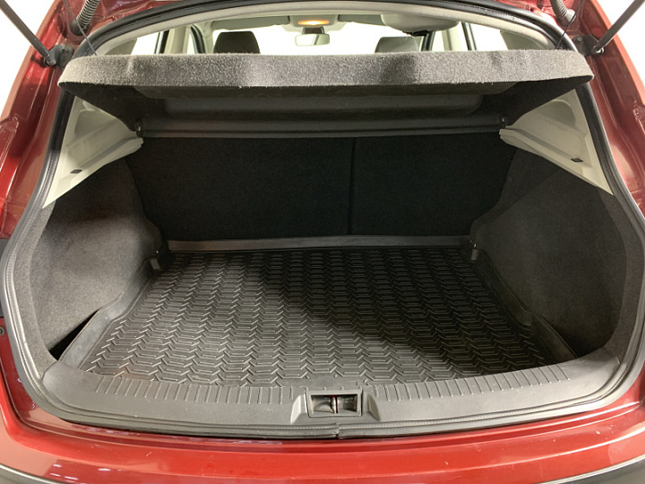 NISSAN Qashqai 2, 2011 года, Механика, КРАСНЫЙ