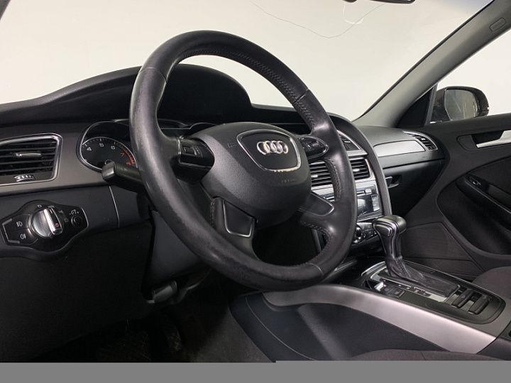 AUDI A4 1.8, 2013 года, Вариатор, КОРИЧНЕВЫЙ