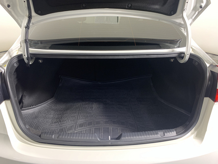 KIA Cerato 2, 2014 года, Автоматическая, БЕЛЫЙ